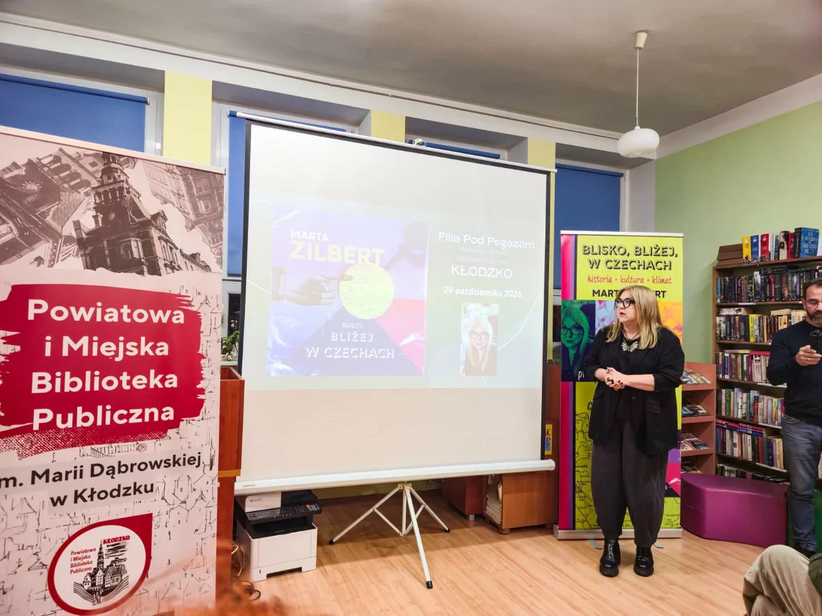 Kłodzko. Marta Zilbert promowała książkę „Blisko, bliżej, w Czechach”. Spotkanie autorskie w Filii pod Pegazem [ZDJĘCIA] – zdjęcie 2