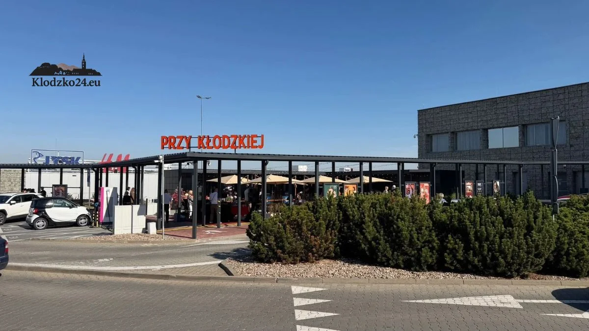 Kłodzko ma nową strefę gastronomiczną. „Przy Kłodzkiej” już otwarte – pięć lokali i miejsce na kolejny (Zdjęcia) - Zdjęcie główne