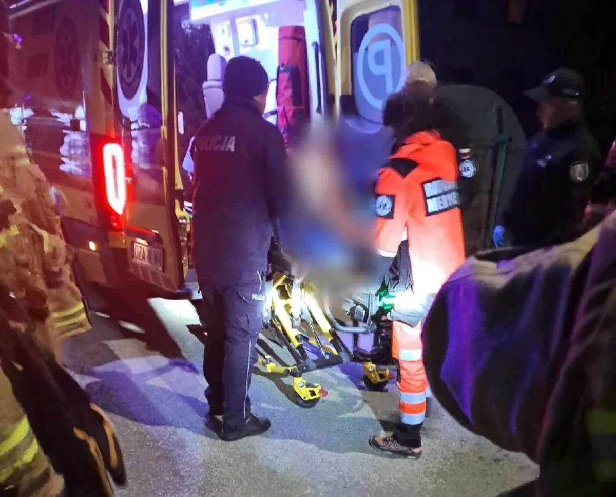 Nocna akcja poszukiwawcza. 78-latka szukali policjanci, strażacy i drony z termowizją
